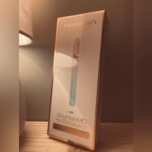 Trophy Skin BrightenMd skin care tool - Brand New!